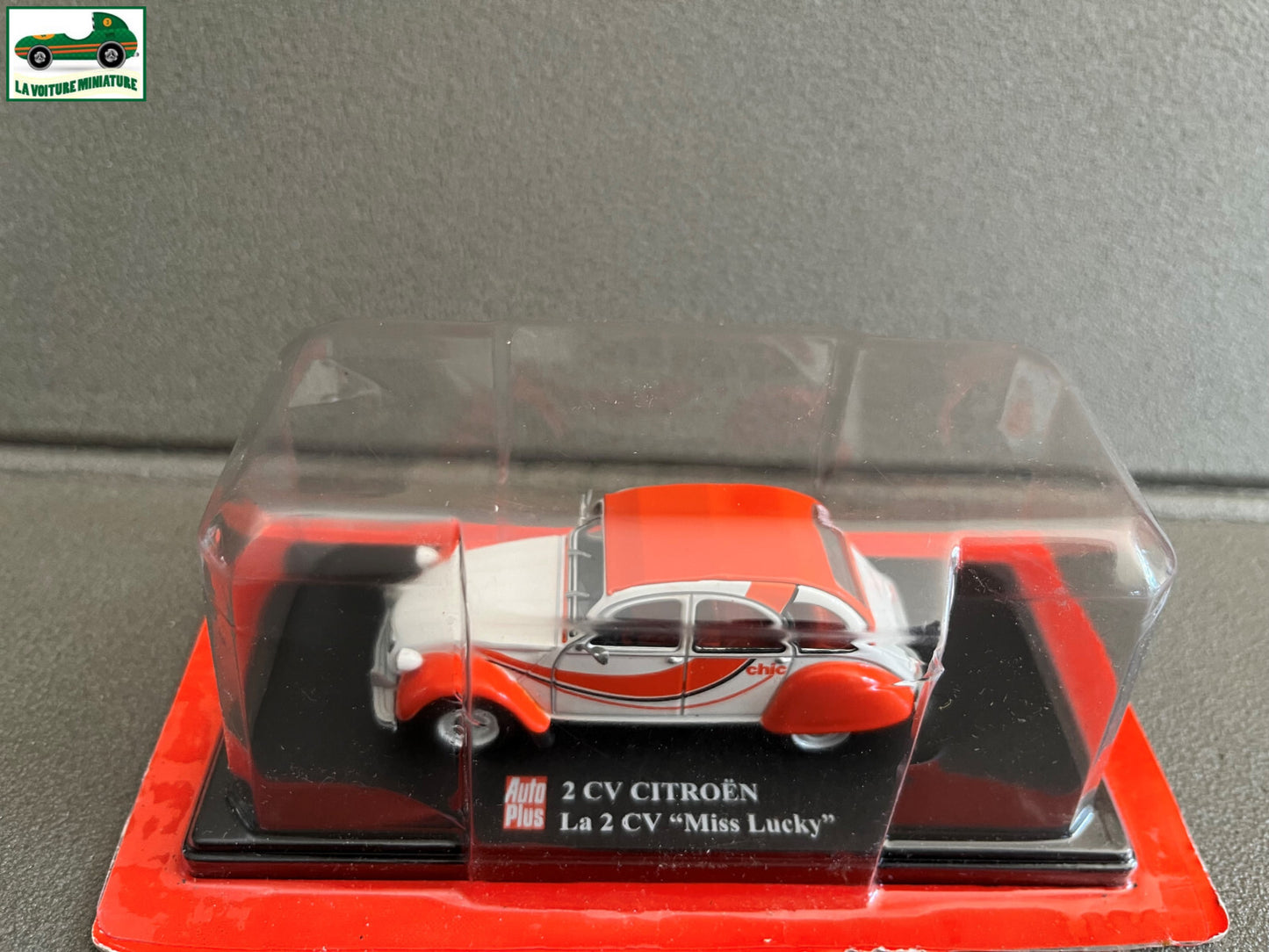 Voiture miniature Citroen 2cv 2 cv Miss Lucky Auto Plus Hachette 1/43