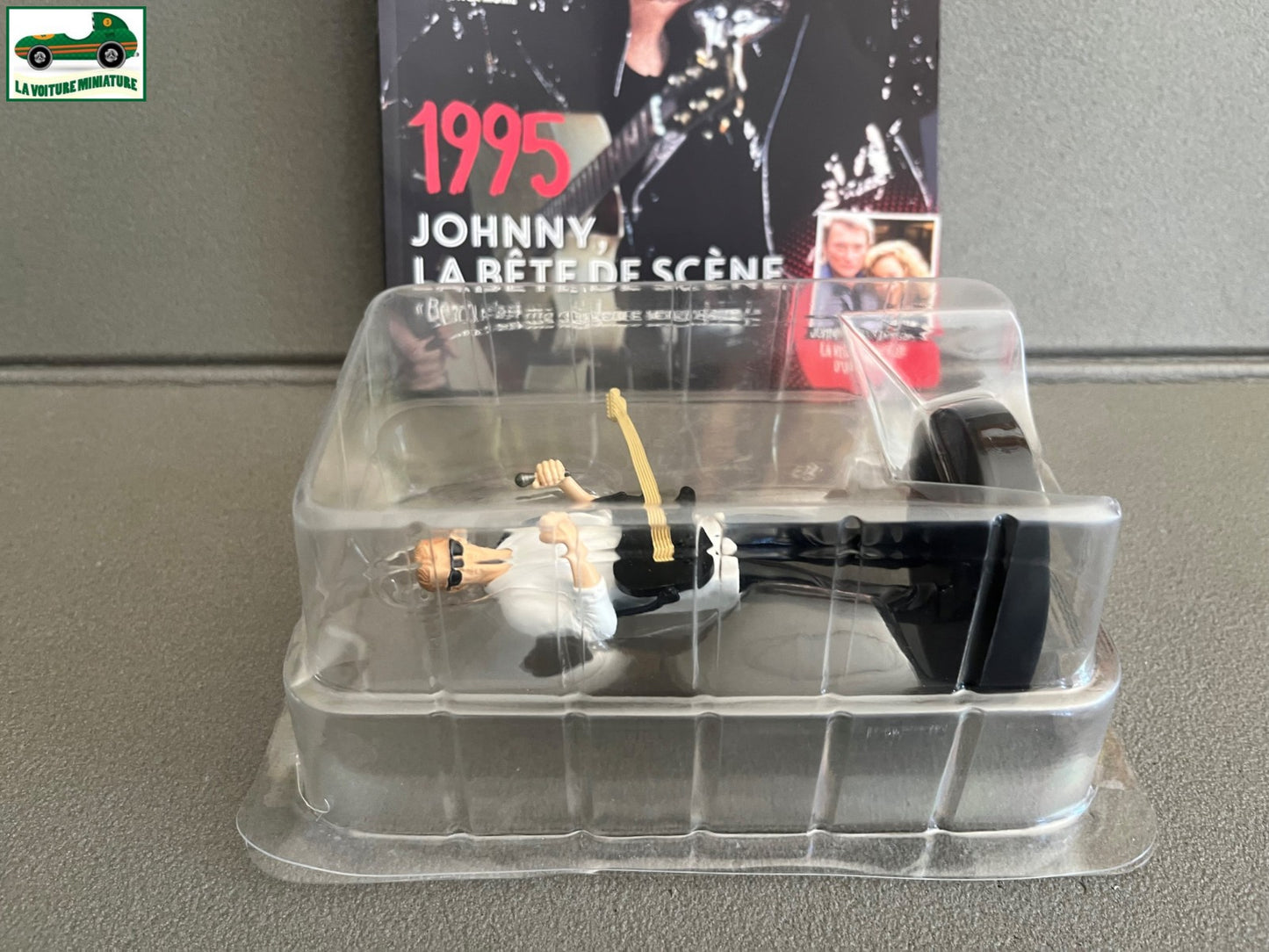 Figurine de Collection Johnny Hallyday + Livret N°17