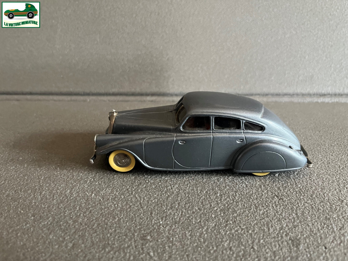 Voiture Miniature Pierce Arrow Silver 1933 Brooklin Models Canada au 1/43
