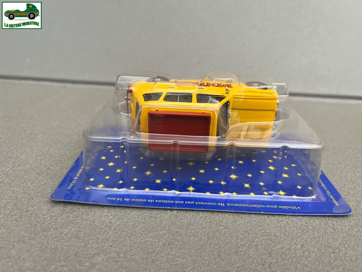 Voiture Miniature Renault 4L Cirque Pinder Altaya 1/43
