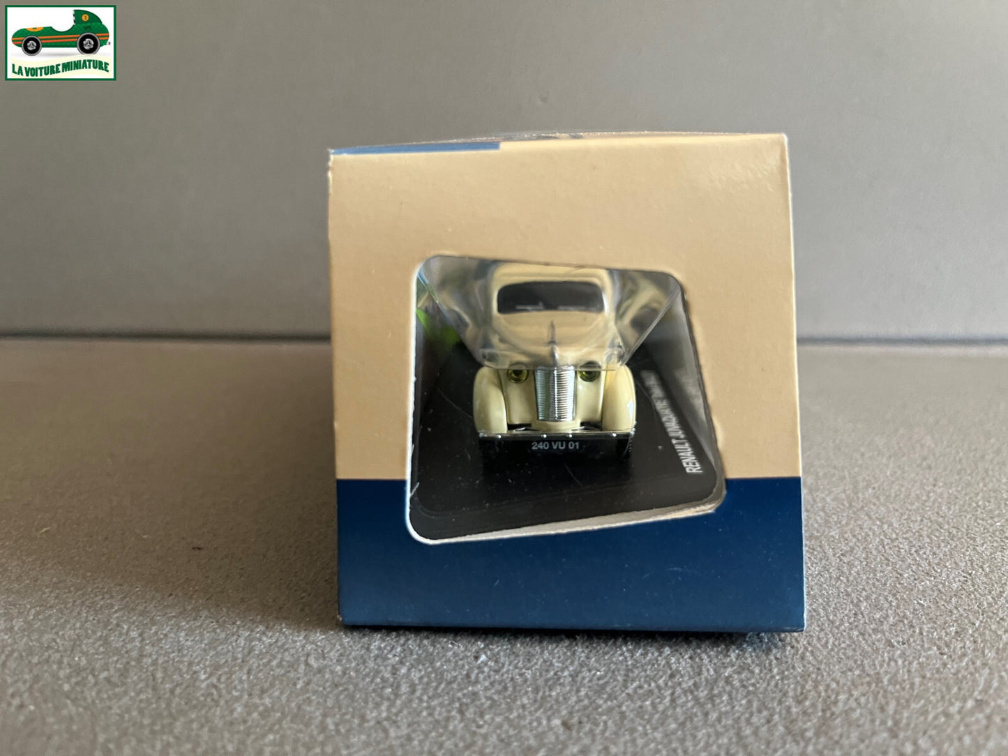 Voiture Miniature Utilitaire Renault Juvaquatre Bally Atlas Eligor 1/43