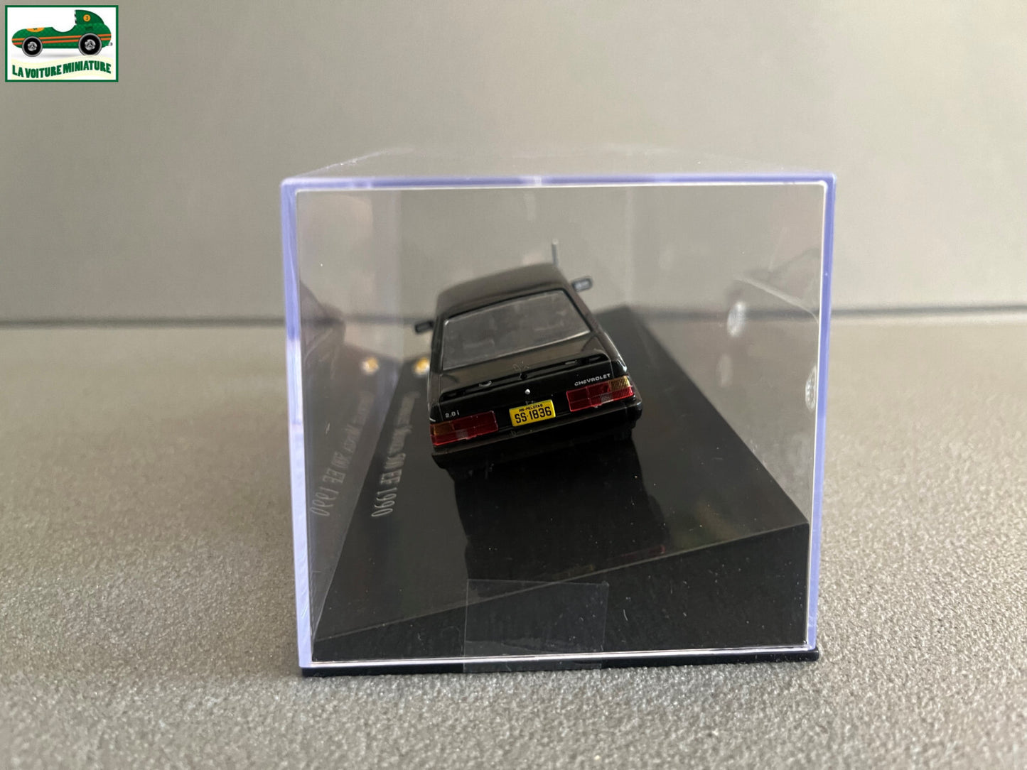 Voiture miniature Américaine Chevrolet Monza 500 EF 1990 au 1/43