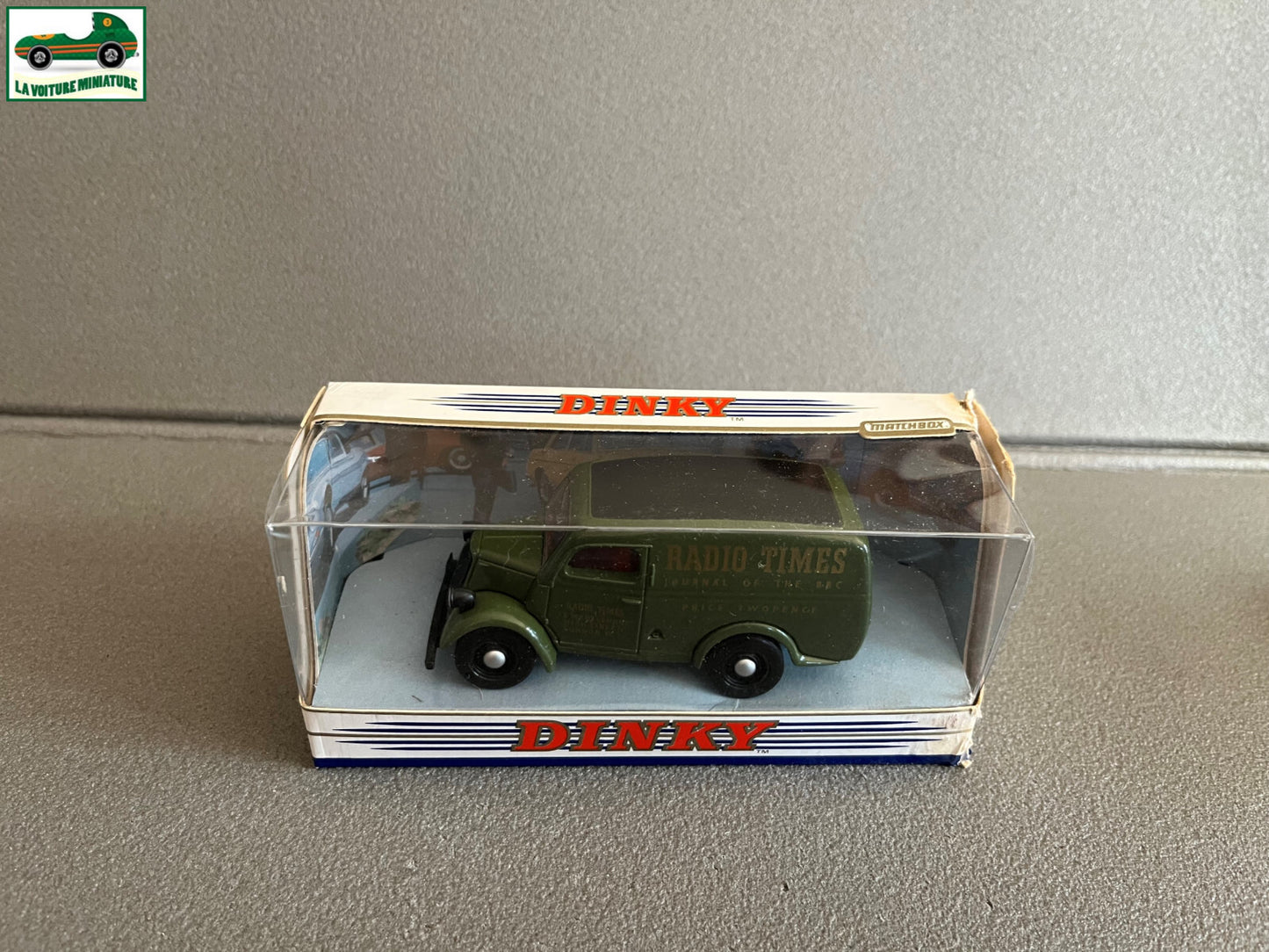 Voiture Miniature 1950 Ford E83W 10 CWT Van DY-4 Dinky Matchbox au 1/43
