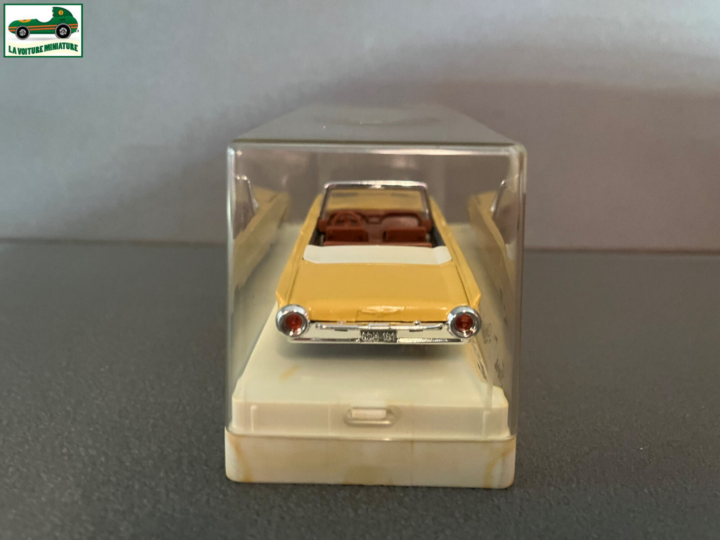 Voiture Miniature Ford T-Bird 1961 Cabriolet 4504 Solido au 1/43