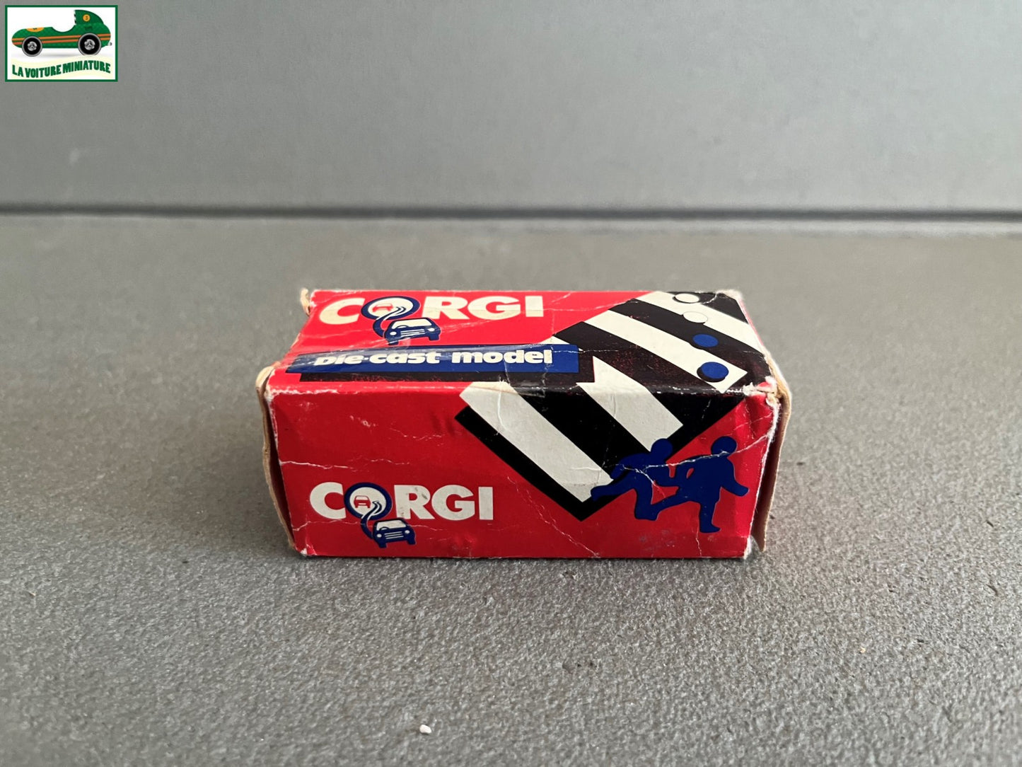 Ancienne Voiture Miniature Corgi 4x4 jeep Made GT Britain Echelle Majorette
