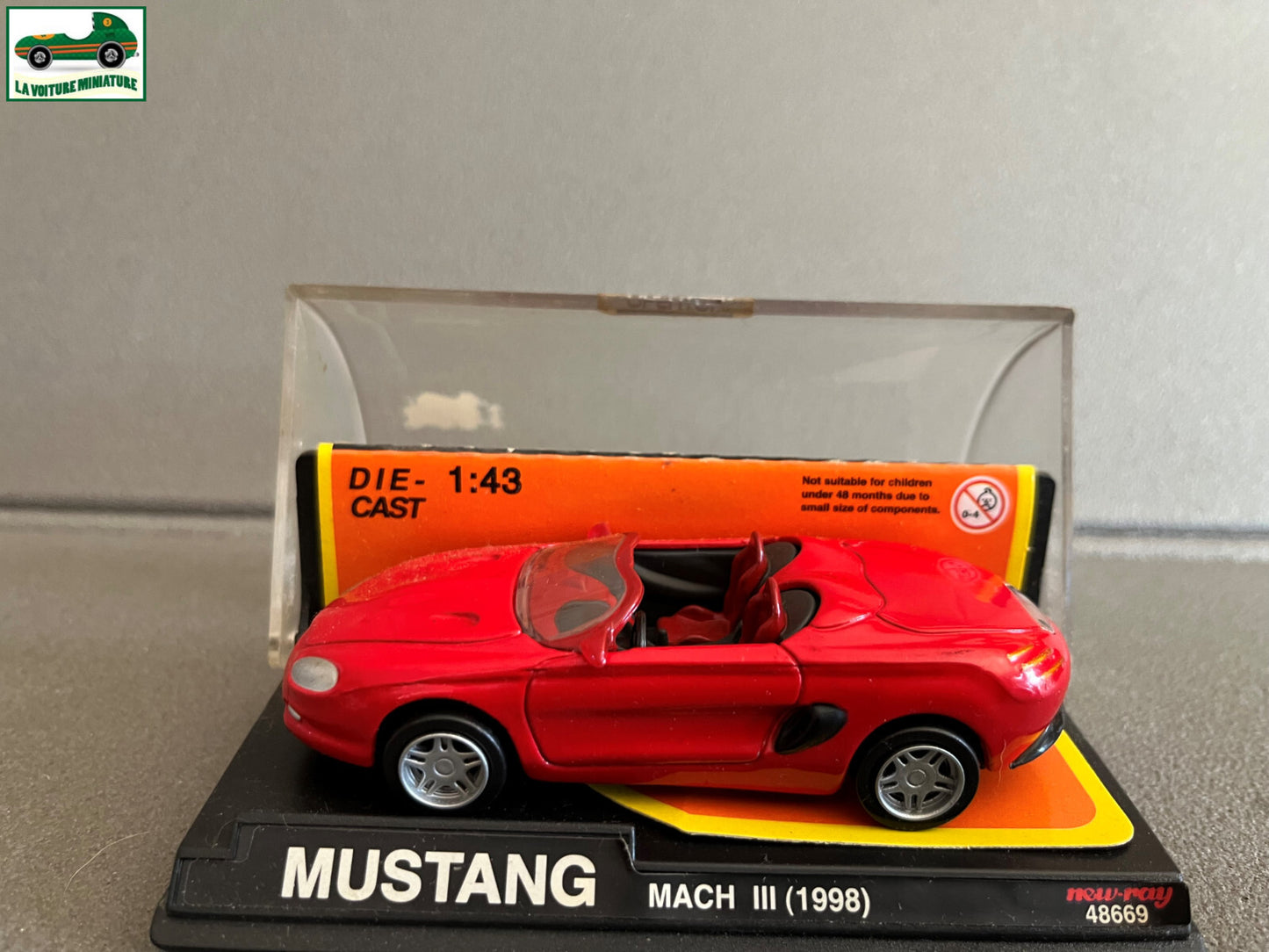 Voiture miniature Ford Mustang Mach III 1998 NewRay au 1/43