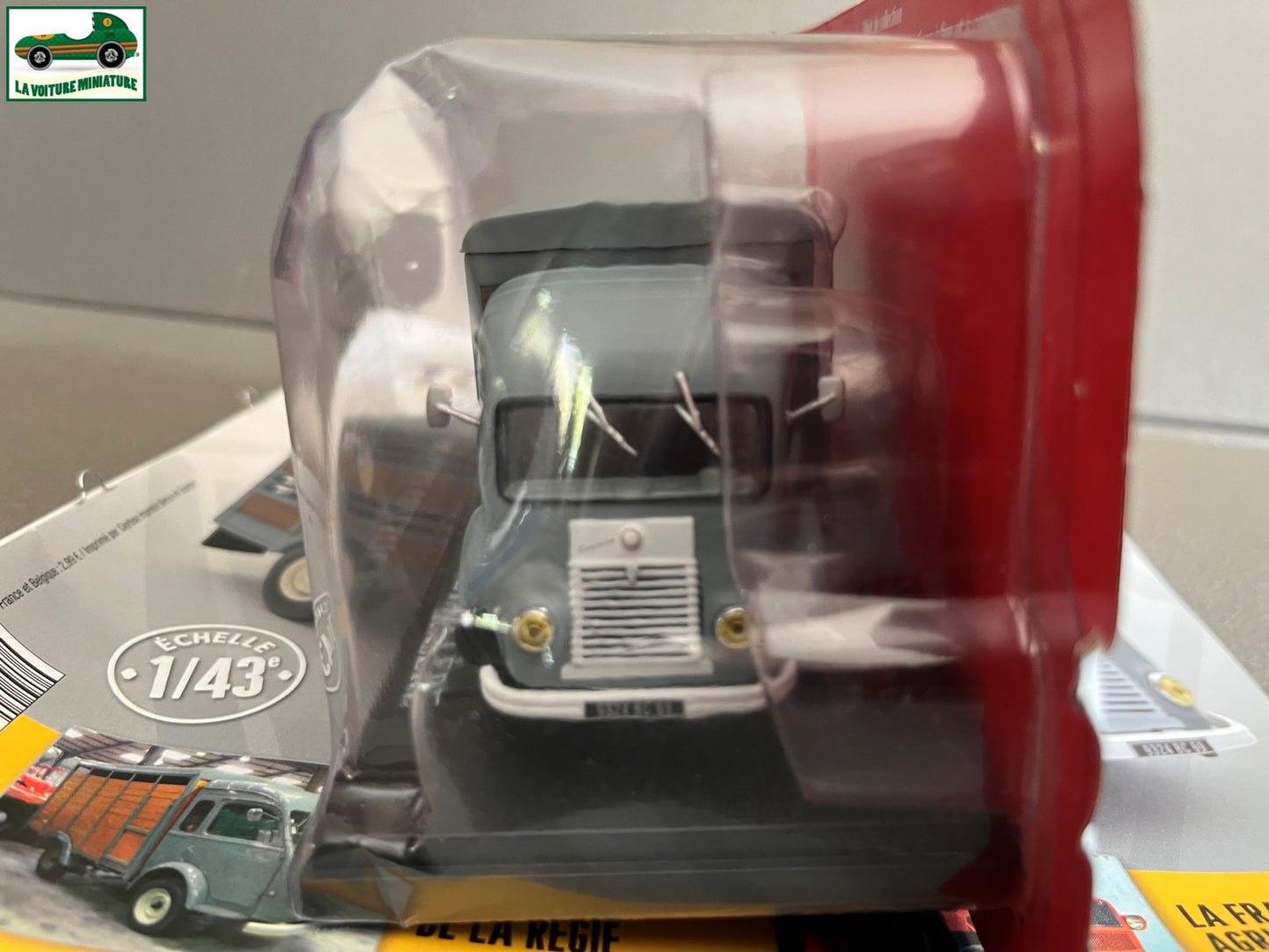 Voiture Miniature Utilitaire Renault Goelette Bétaillere Hachette 1/43