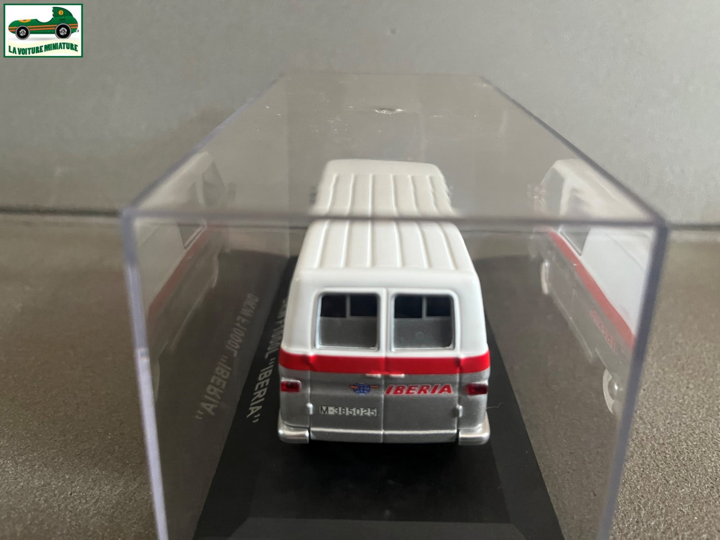 Voiture Miniature Camion Publicitaire DKW F1000L Iberia au 1/43