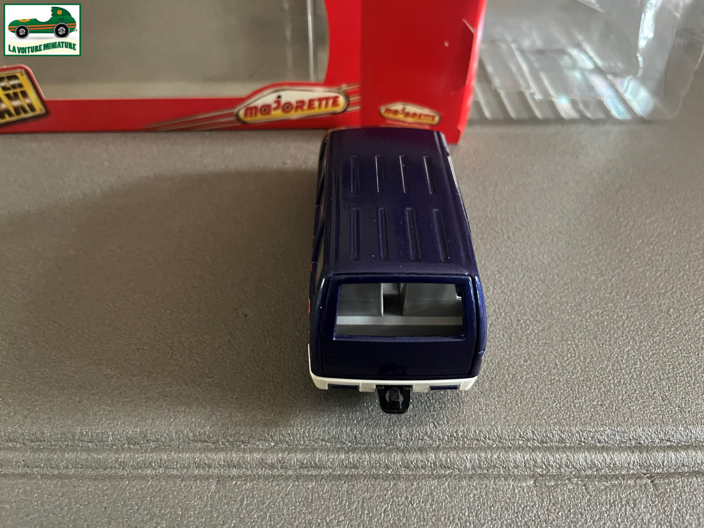 Voiture miniature Peugeot 806 Maxi Majorette Série 3000 1/32