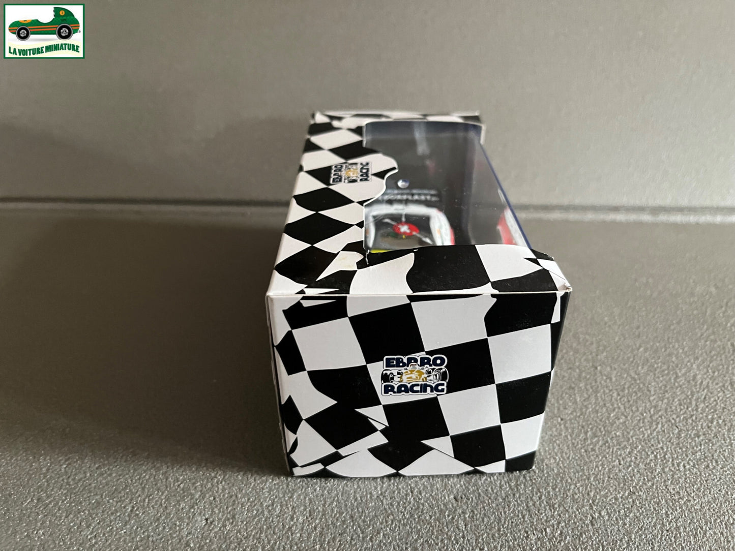 Voiture Miniature Nissan GT-R GT1 2010 Swiss Racing Team Ebbro 1/43