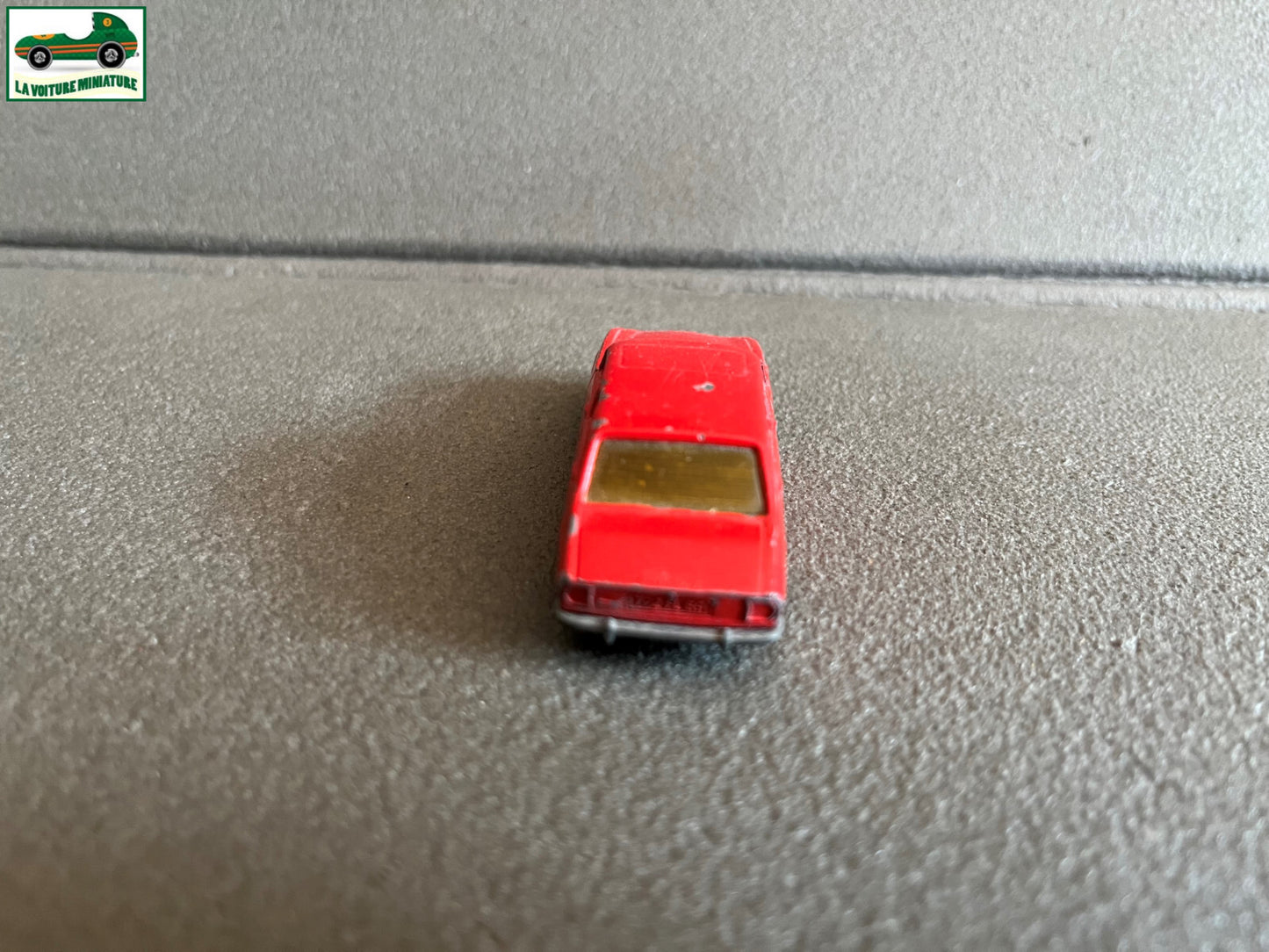 Ancienne Miniature Voiture Peugeot 504 MiniJet Norev France 1/64