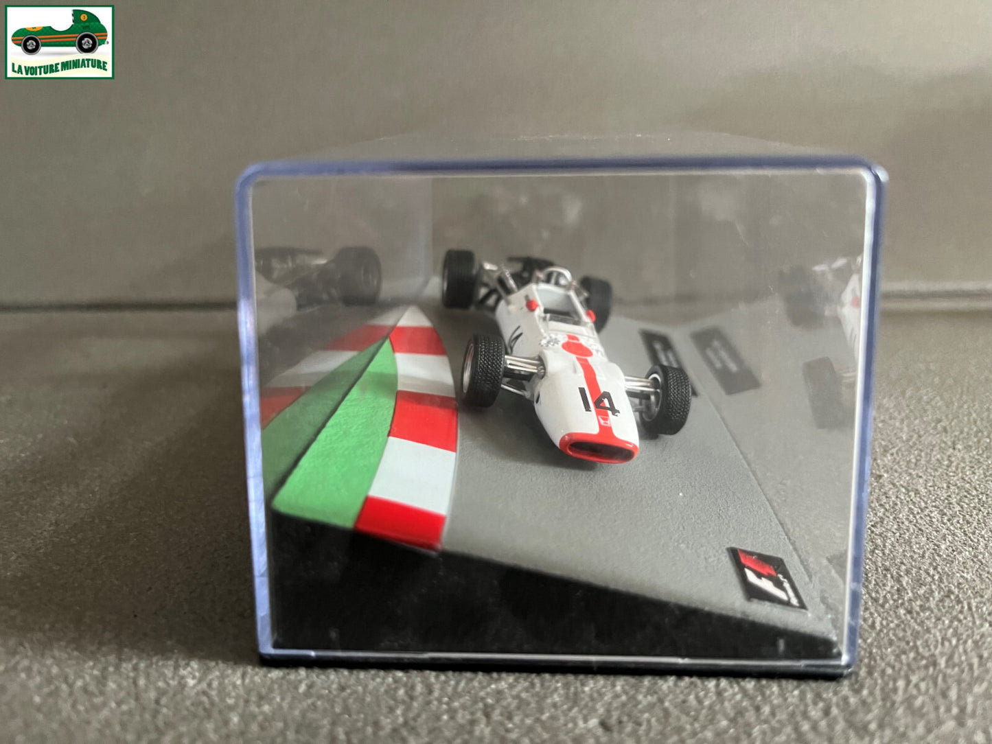 Voiture miniature Formule 1 F1 Honda Ra300 1967 Surtees au 1/43