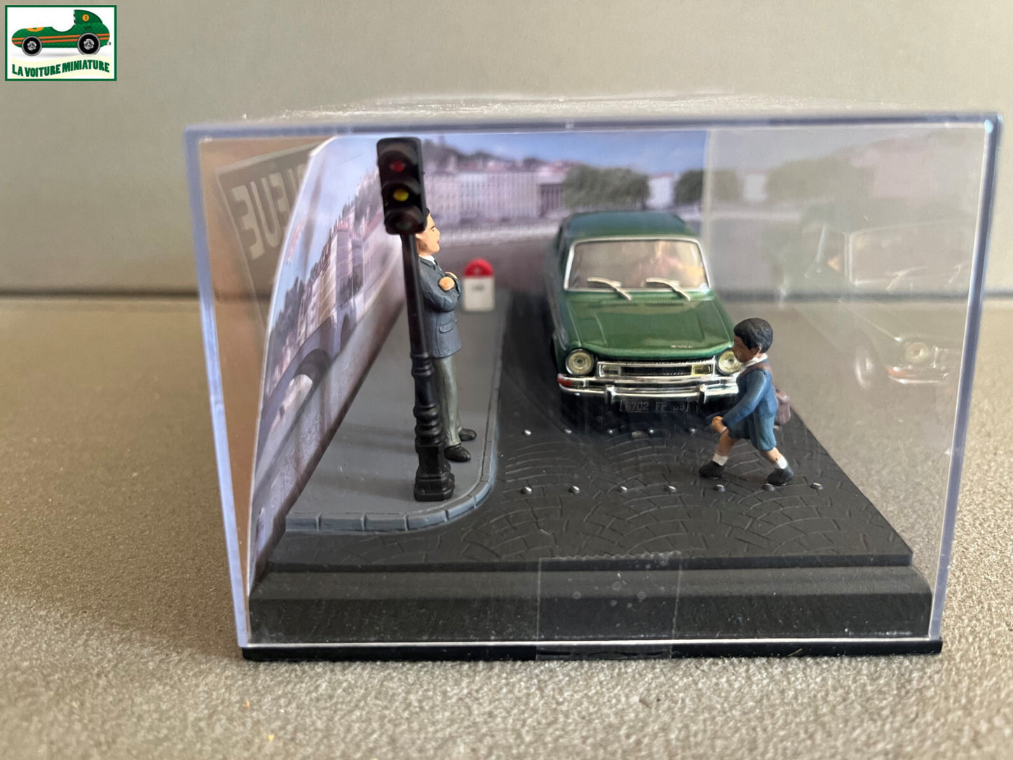 Voiture Miniature Simca 1501S Etape 17 La Route Bleue RN7 1/43