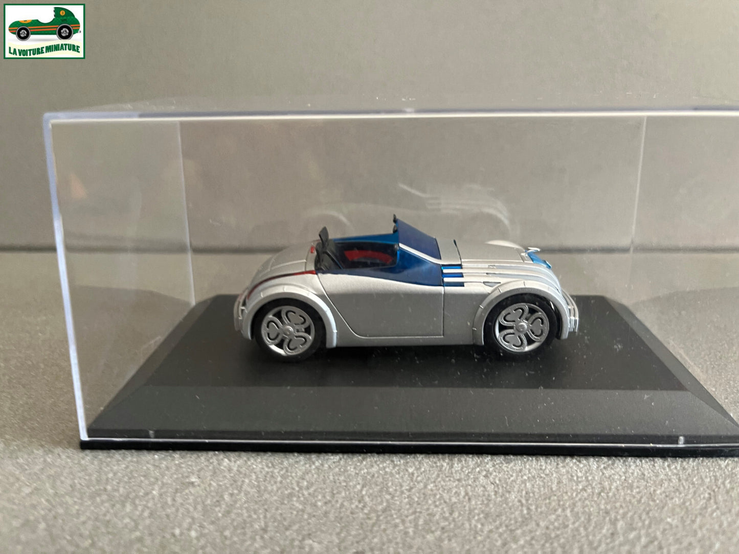 Voiture miniature Nissan Jikoo Norev Concept Car au 1/43