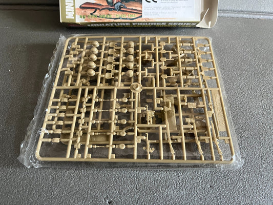 Maquette Militaire Figurine Soldat German Infantry Russia 1944 Academy 1/35