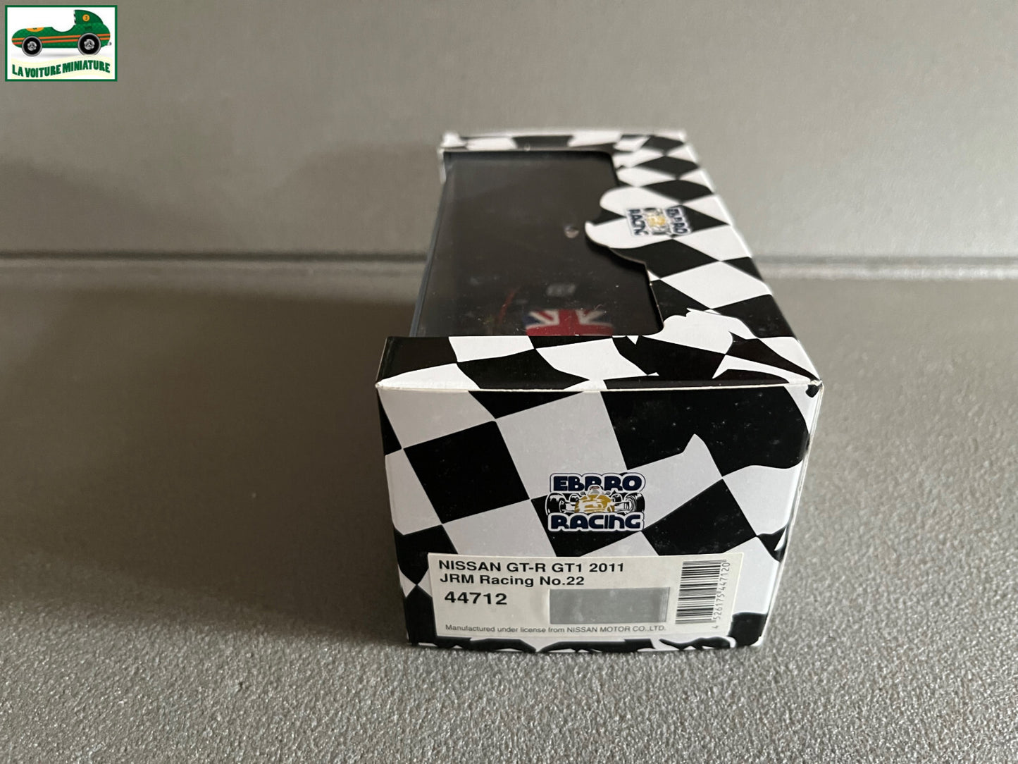 Voiture Miniature Nissan GT-R GT1 2011 JRM Racing Ebbro au 1/43