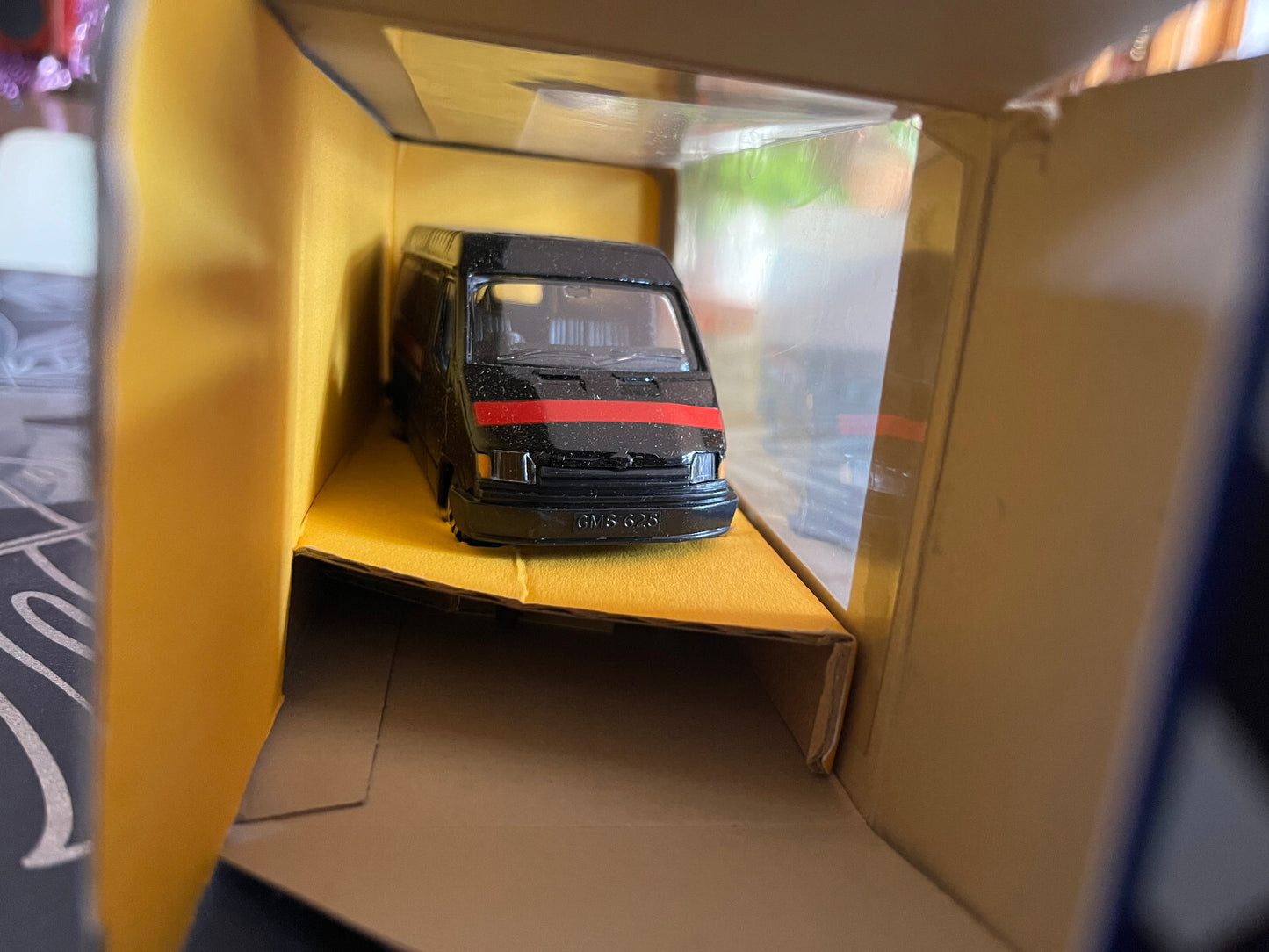 Voiture miniature Camion Fourgon Ford Transit Van Lynx Corgi C656/21