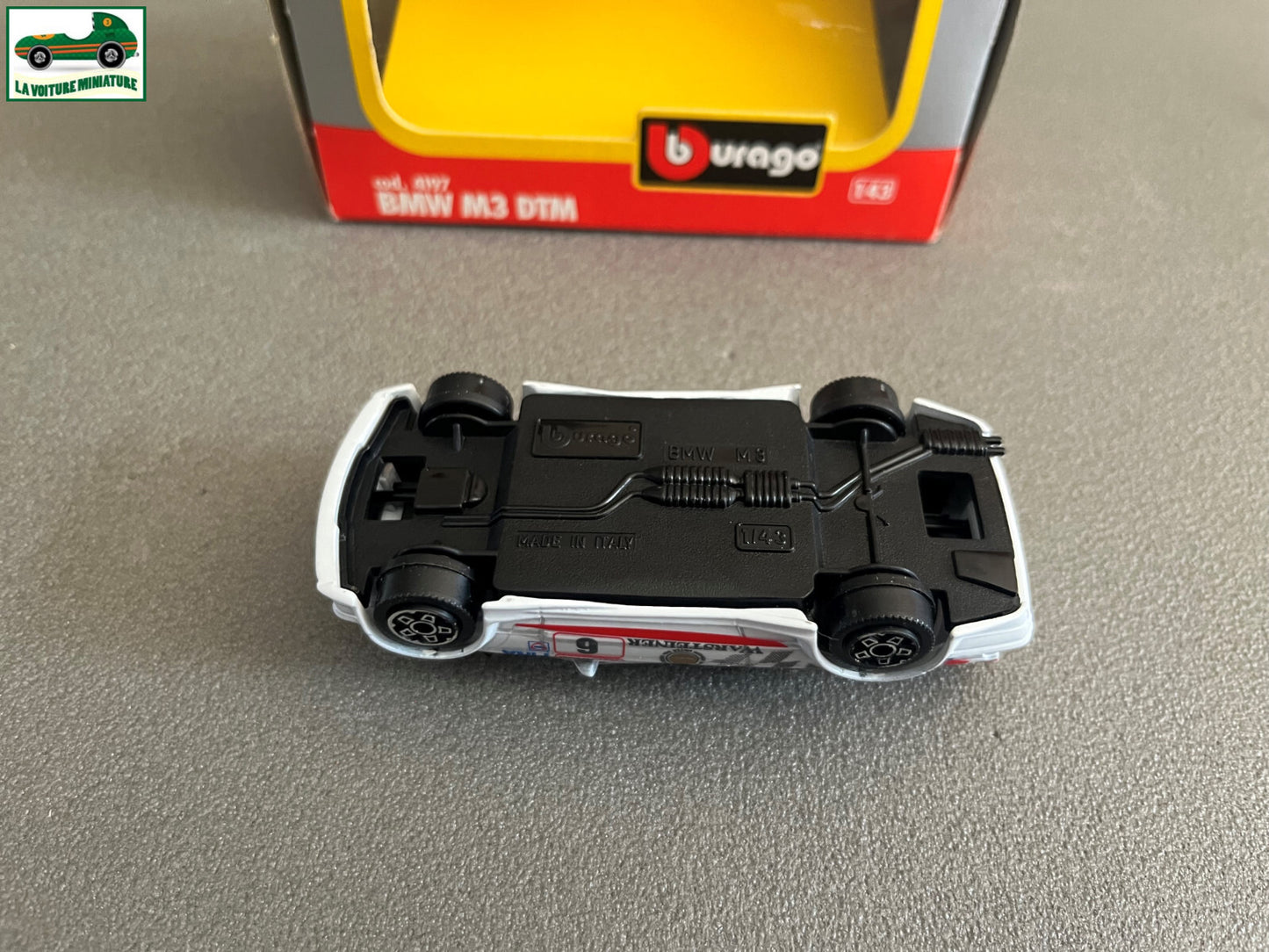 Voiture miniature Burago BMW M3 DTM 4197 au 1/43