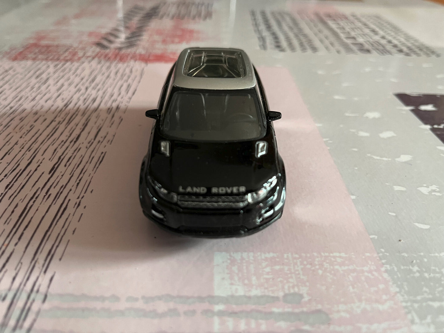 Voiture miniature Land Rover LRX Concept Burago 1/43