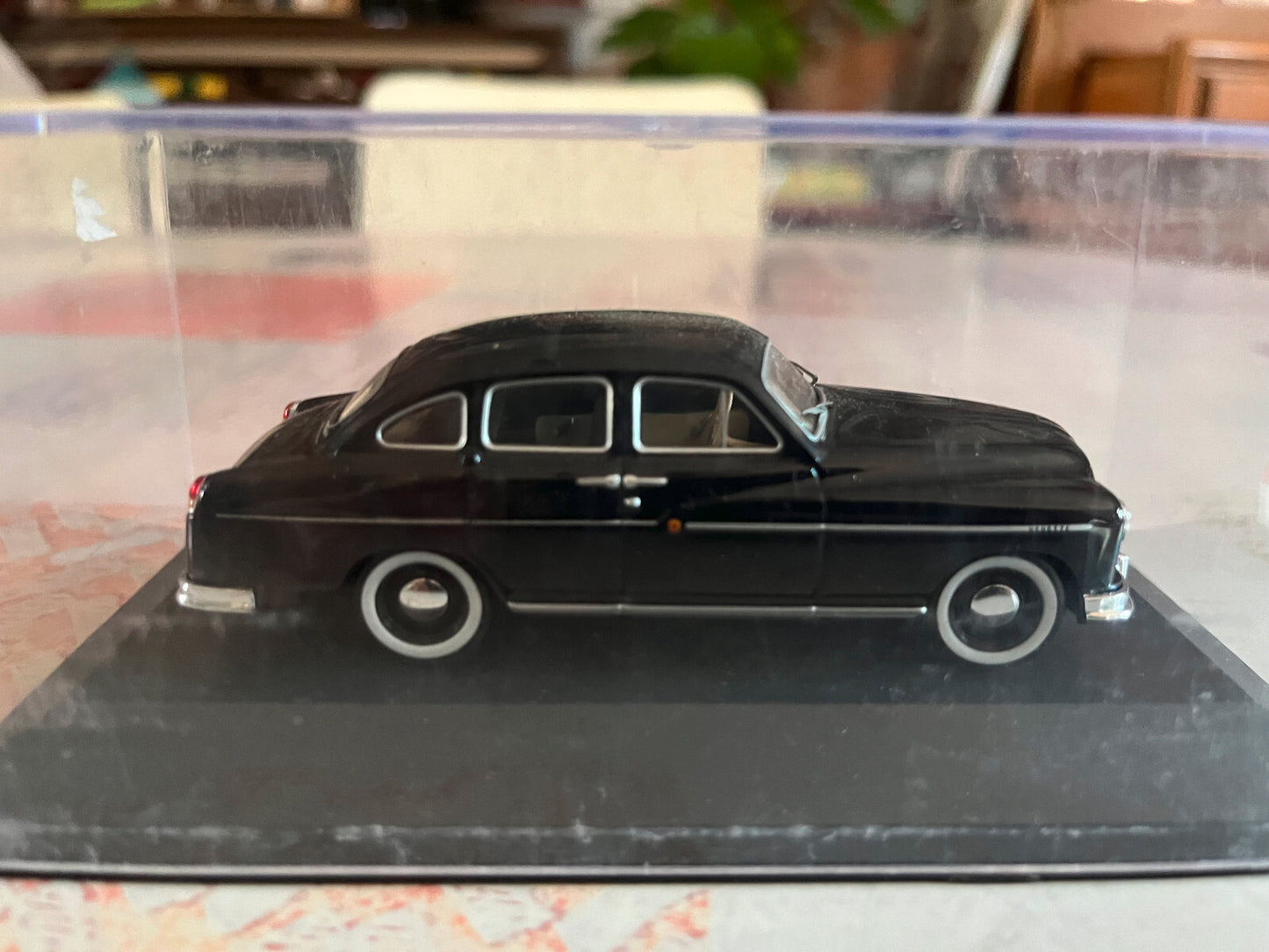 Voiture Miniature Ford Vedette V8 1954 Nostalgie au 1/43