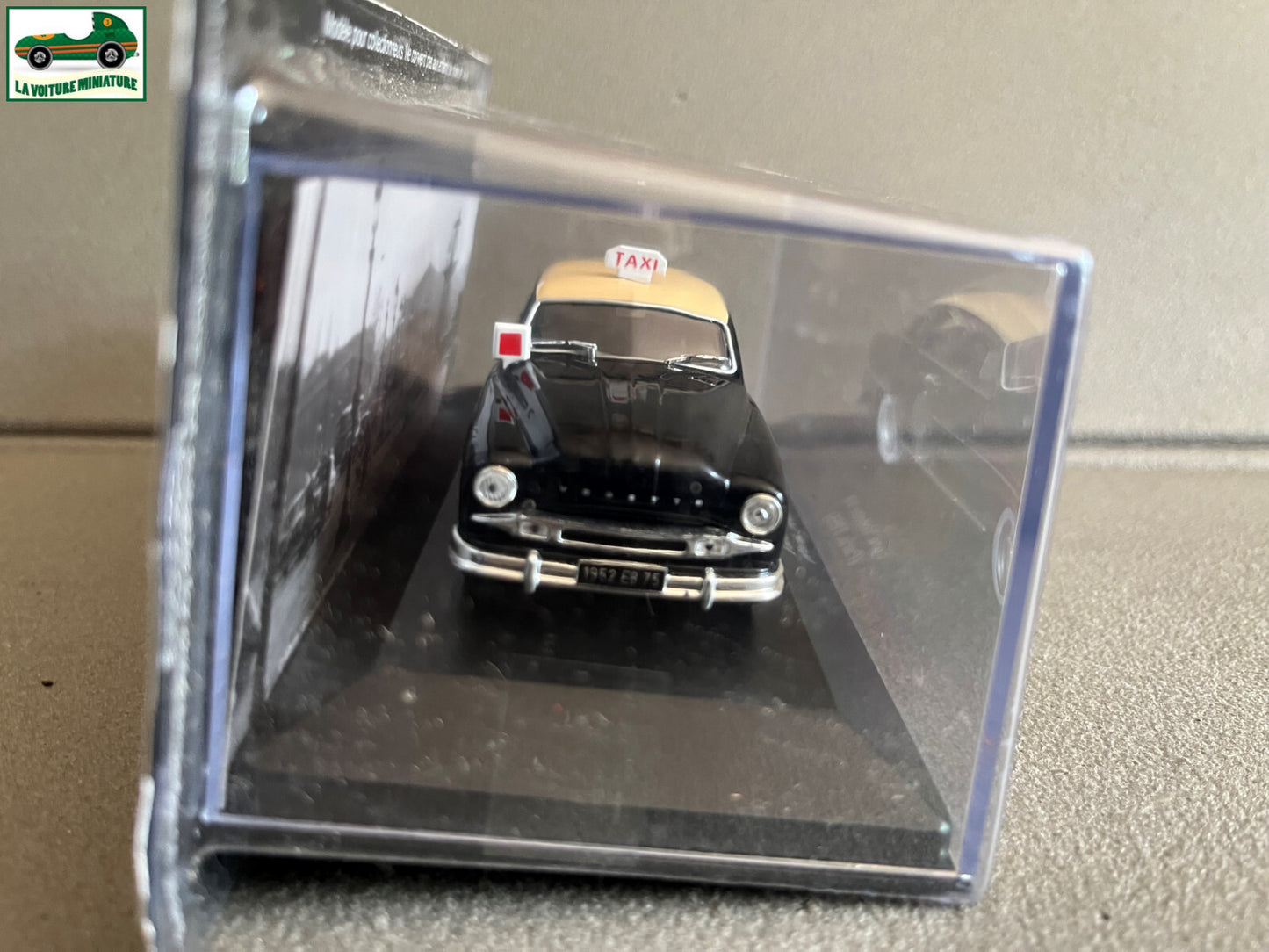 Voiture Miniature Taxi Ford Vedette V8 Paris 1955 Taxis du Monde au 1/43