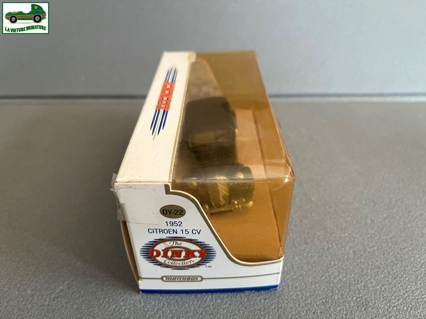 Voiture Miniature Citroen Traction DY-22 Dinky Matchbox au 1/43