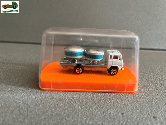 Voiture miniature Camion Mercedes Aeroport Guiloy Spain Echelle 1/124 Majorette