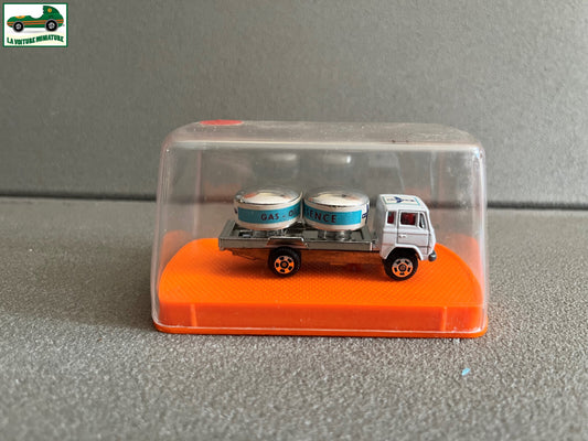 Voiture miniature Camion Mercedes Aeroport Guiloy Spain Echelle 1/124 Majorette