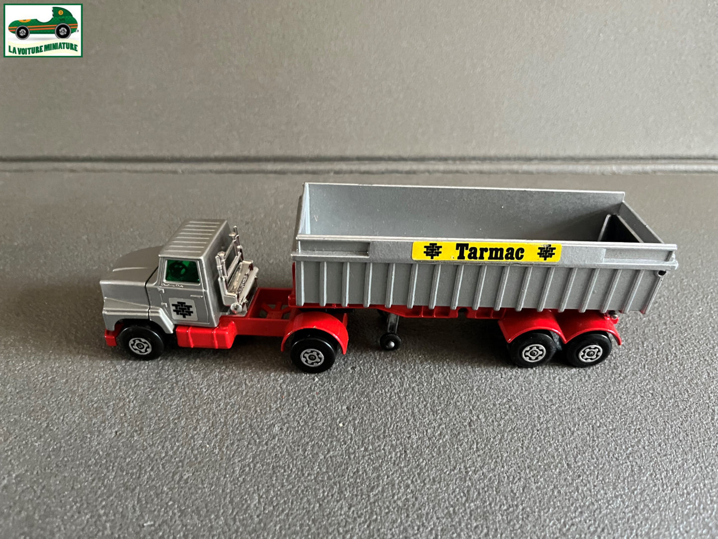 Ancienne Miniature Camion Semi Remorque Ford LTS Tarmac Matchbox Super Kings