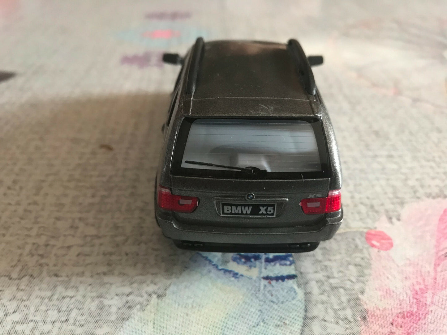 Voiture miniature BMW X5 Kinsmart à Friction au 1/36