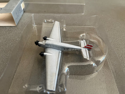 Ancien Avion miniature Militaire JU-52 Schabak 1/250