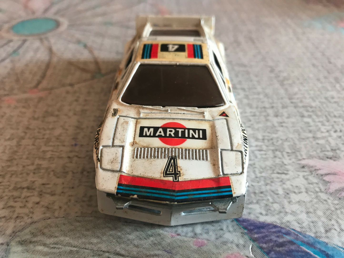 Voiture miniature Maserati Bora Martini Le Mans Made in Singapore 1/37