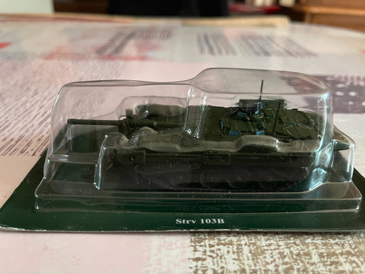 Miniature Militaire Char soviétique Strv 103b au 1/72