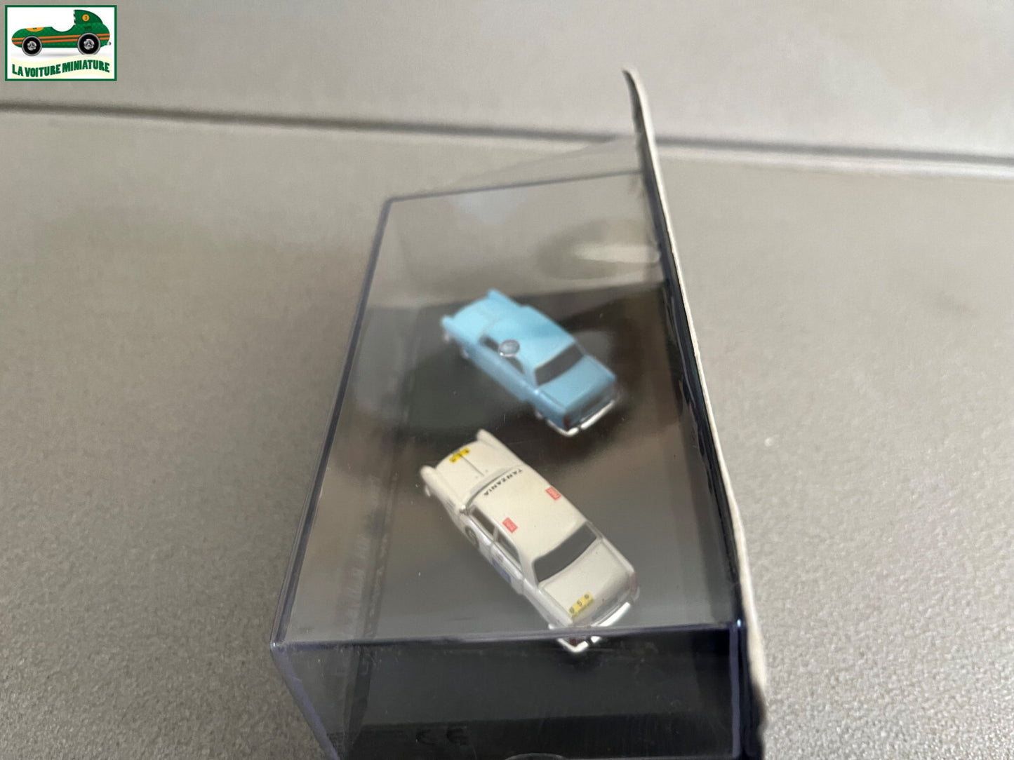 Voiture Miniature Duo Peugeot 404 1961 Rallye 1967 Universal Hobbies au 1/87 HO