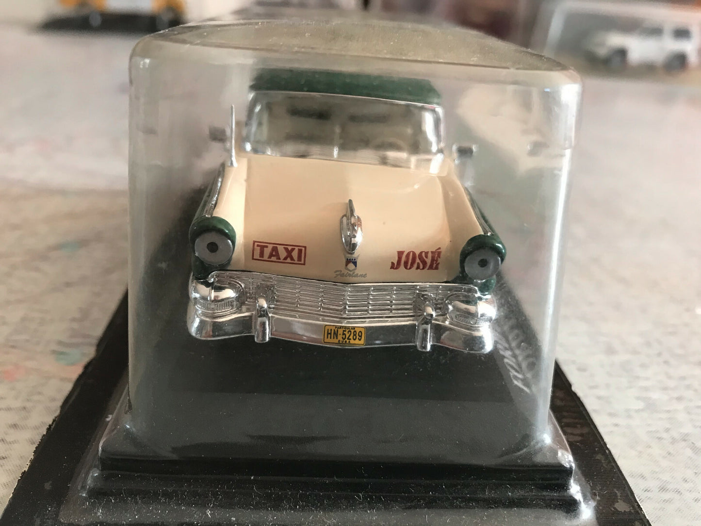 Voiture Miniature Ford Farlane La Habana 1956 Taxi Du Monde au 1/43 Altaya