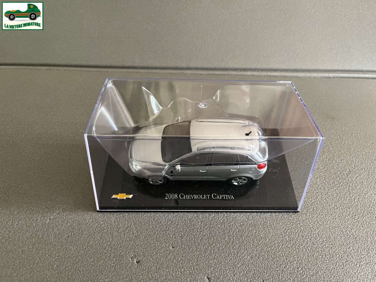 Voiture miniature Américaine Chevrolet Captiva 2008 au 1/43