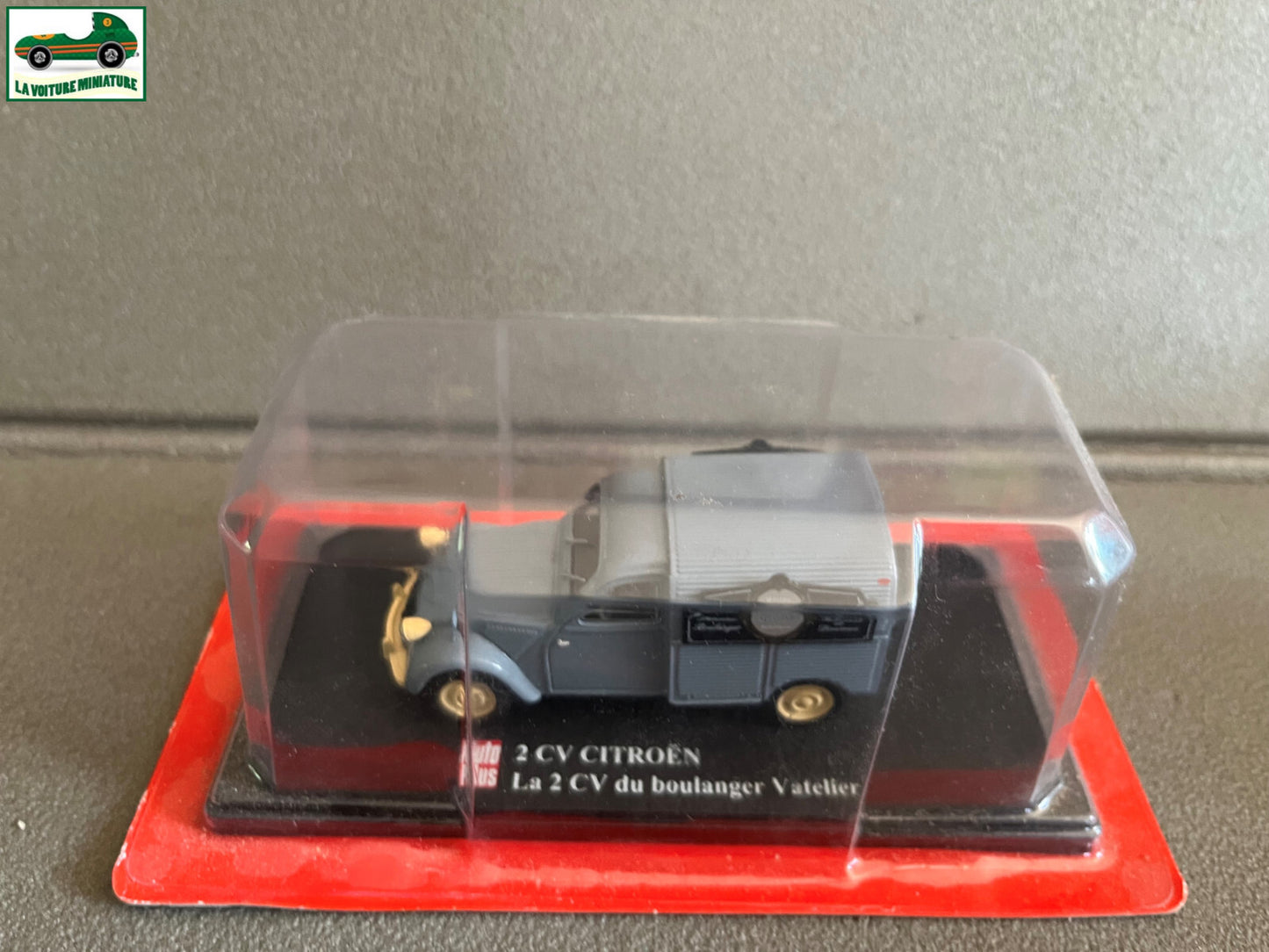 Voiture miniature Citroen 2cv 2 cv Boulanger Vatelier Auto Plus Hachette 1/43