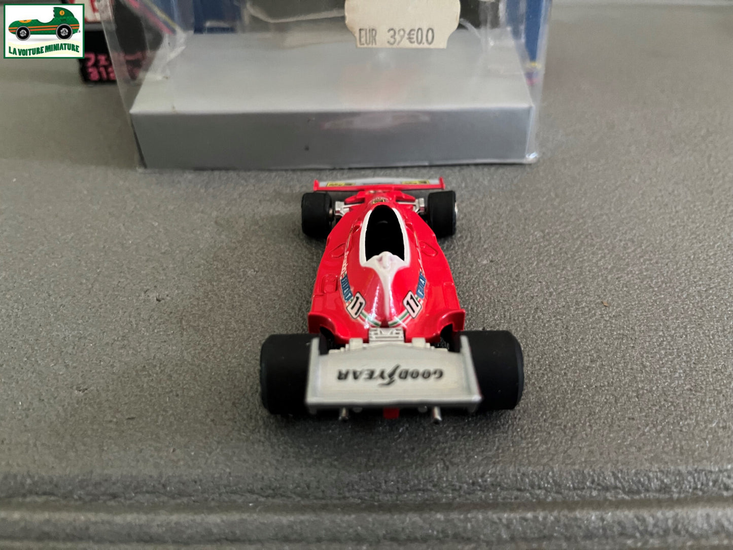 Voiture Miniature Formule 1 F1 Ferrari 312 T2 Lauda Technica Japan au 1/43