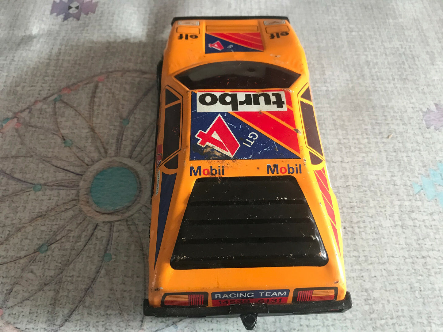 Ancien Jouet Voiture Course Ferrari Michelin Elf Tole Plastique Friction 22cm