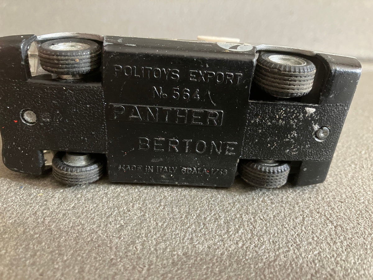 Ancienne Voiture Miniature Panther Bertone Politoys Italy au 1/43 Epave