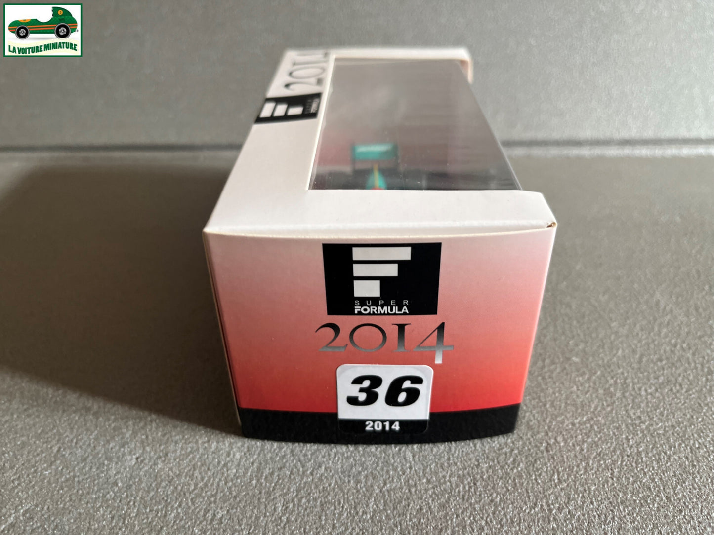 Voiture Miniature Petronas Tom's SF14 Formula 2014 F1 Ebbro au 1/43