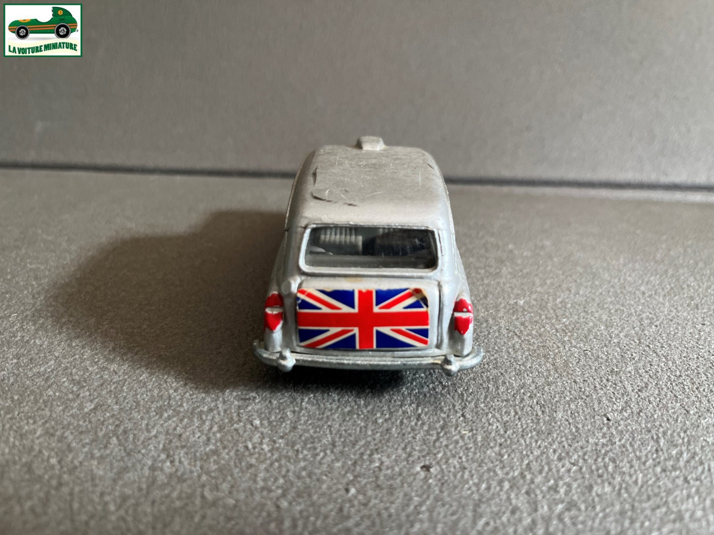 Ancienne Voiture Miniature Austin taxi Jubilee 1977 Queen Dinky Toys England