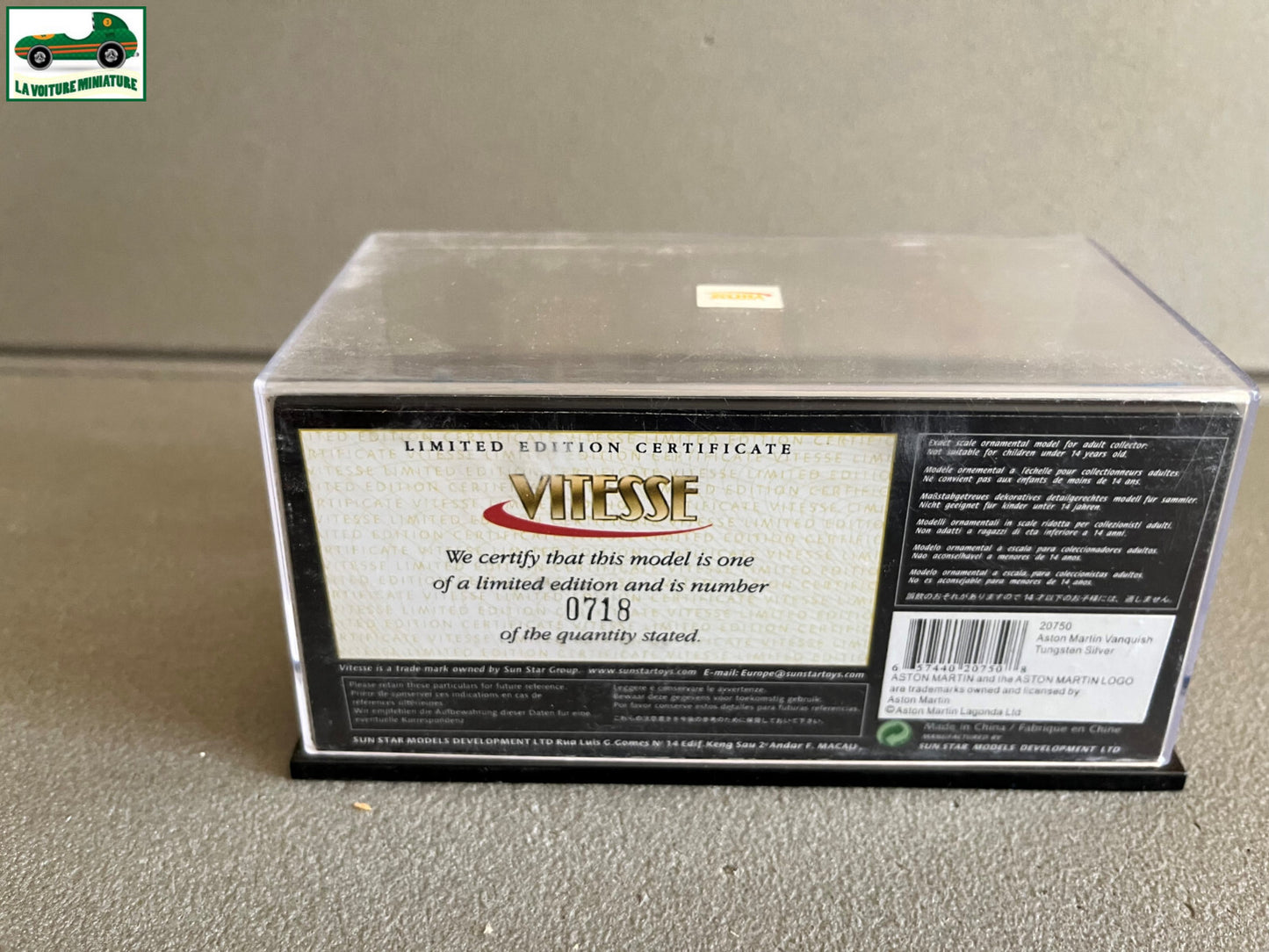 Voiture Miniature 20750 Aston Martin Vanquish Vitesse au 1/43