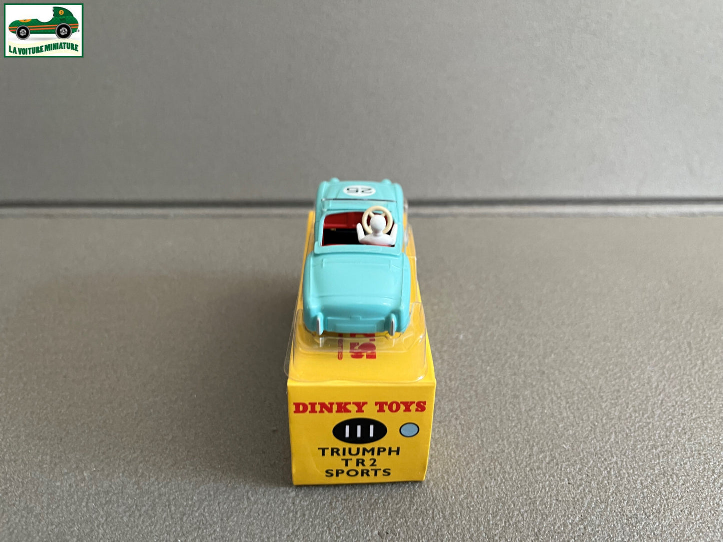 Voiture miniature Triumph TR2 Sports Deagostini Dinky Toys Atlas au 1/43