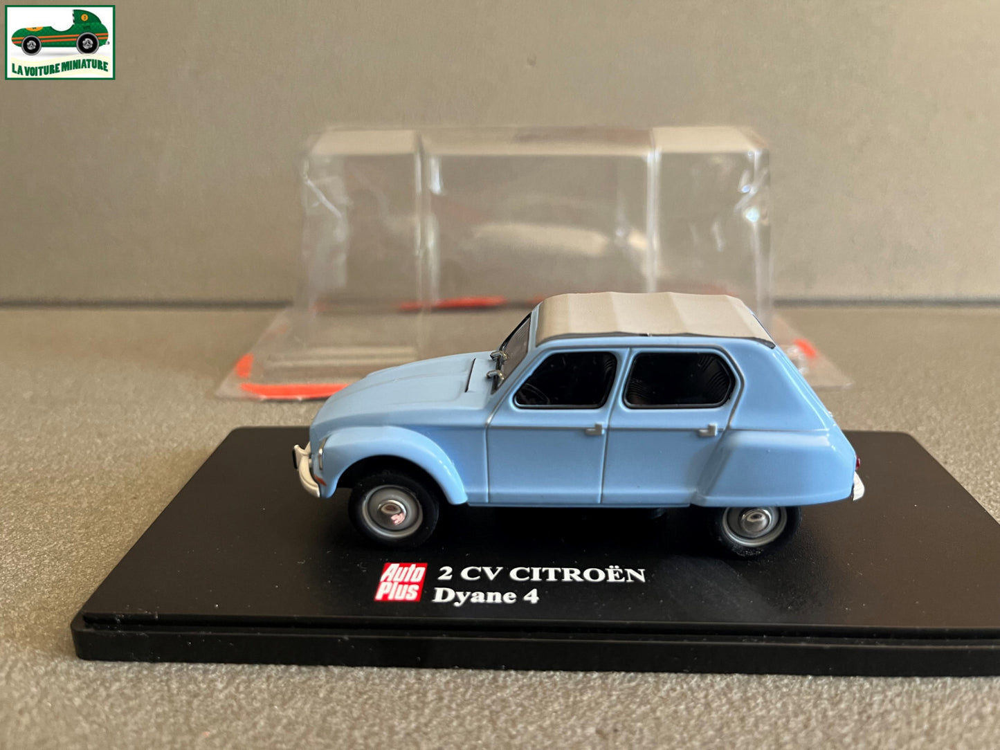 Voiture miniature Citroen 2cv 2 cv Dyane 4 Auto Plus Hachette 1/43