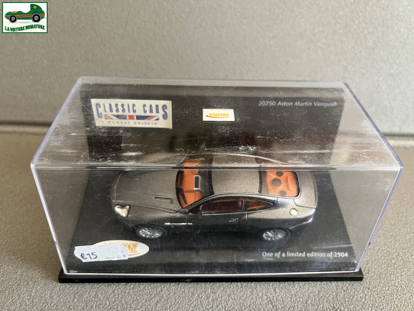 Voiture Miniature 20750 Aston Martin Vanquish Vitesse au 1/43