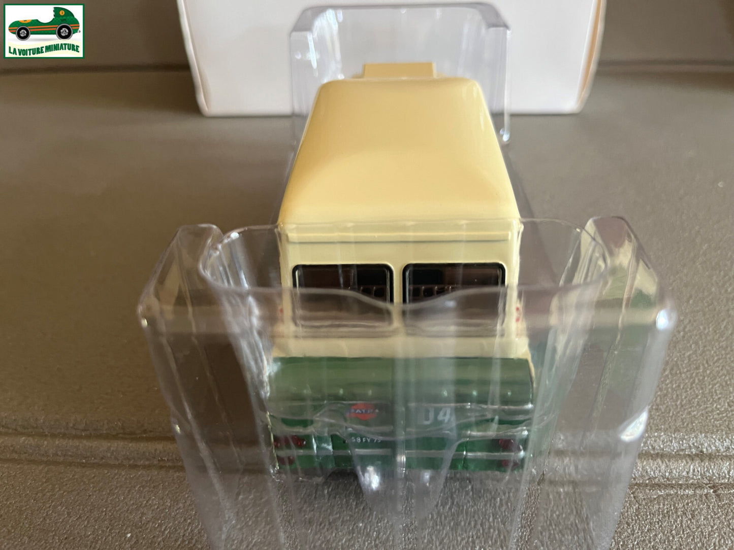 Voiture miniature Camion Berliet GLM 10 Dépanneuse RATP Bus Hachette 1/43