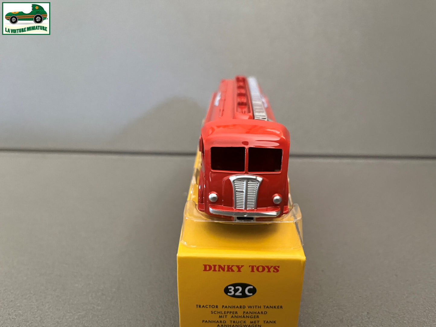 Voiture miniature Tracteur Semi Remorque Panhard ESSO 32 C Dinky Toys Atlas