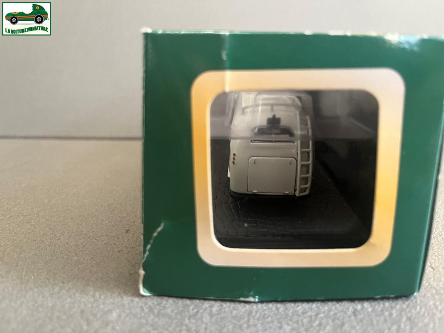 Voiture miniature Reo Speedwagon 1946 Autobus Bus Collection Atlas 1/72