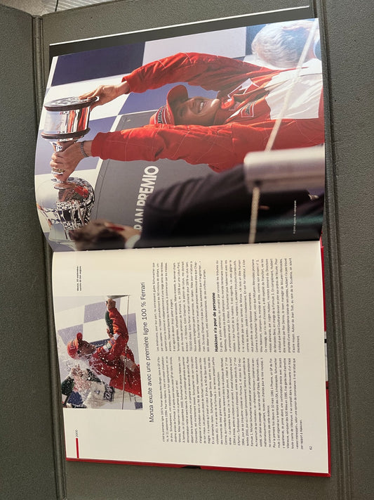 Livre Voiture Automobile Formule 1 F1 Schumacher Salut Champion